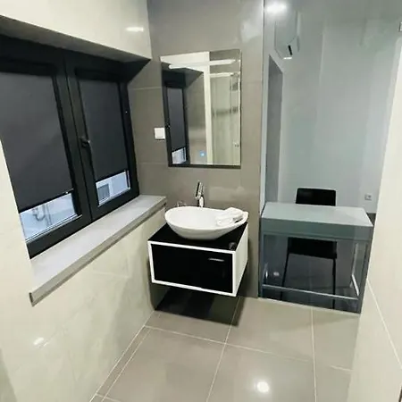 Ergosuites