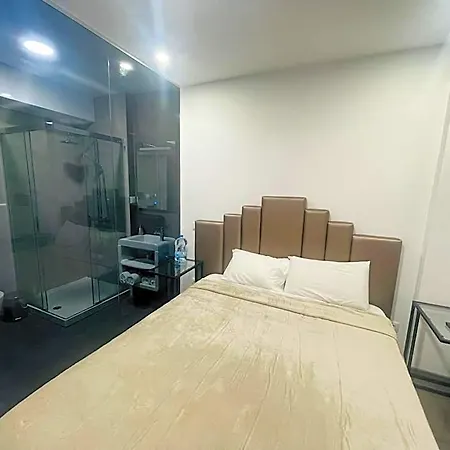 Hotel Ergosuites *