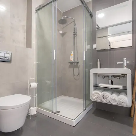 Ergosuites *