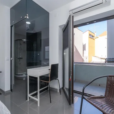 Ergosuites *